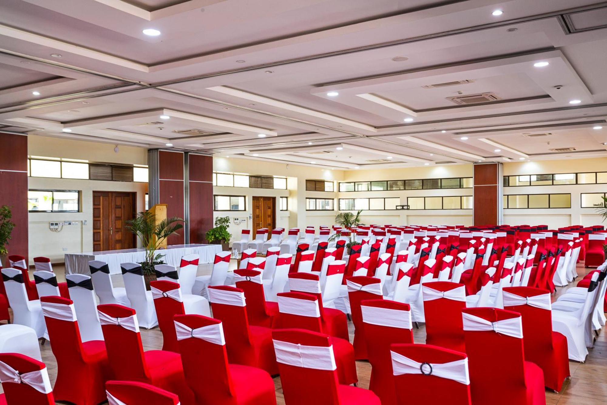 Verona Hotel&Conference Center Ruiru Esterno foto